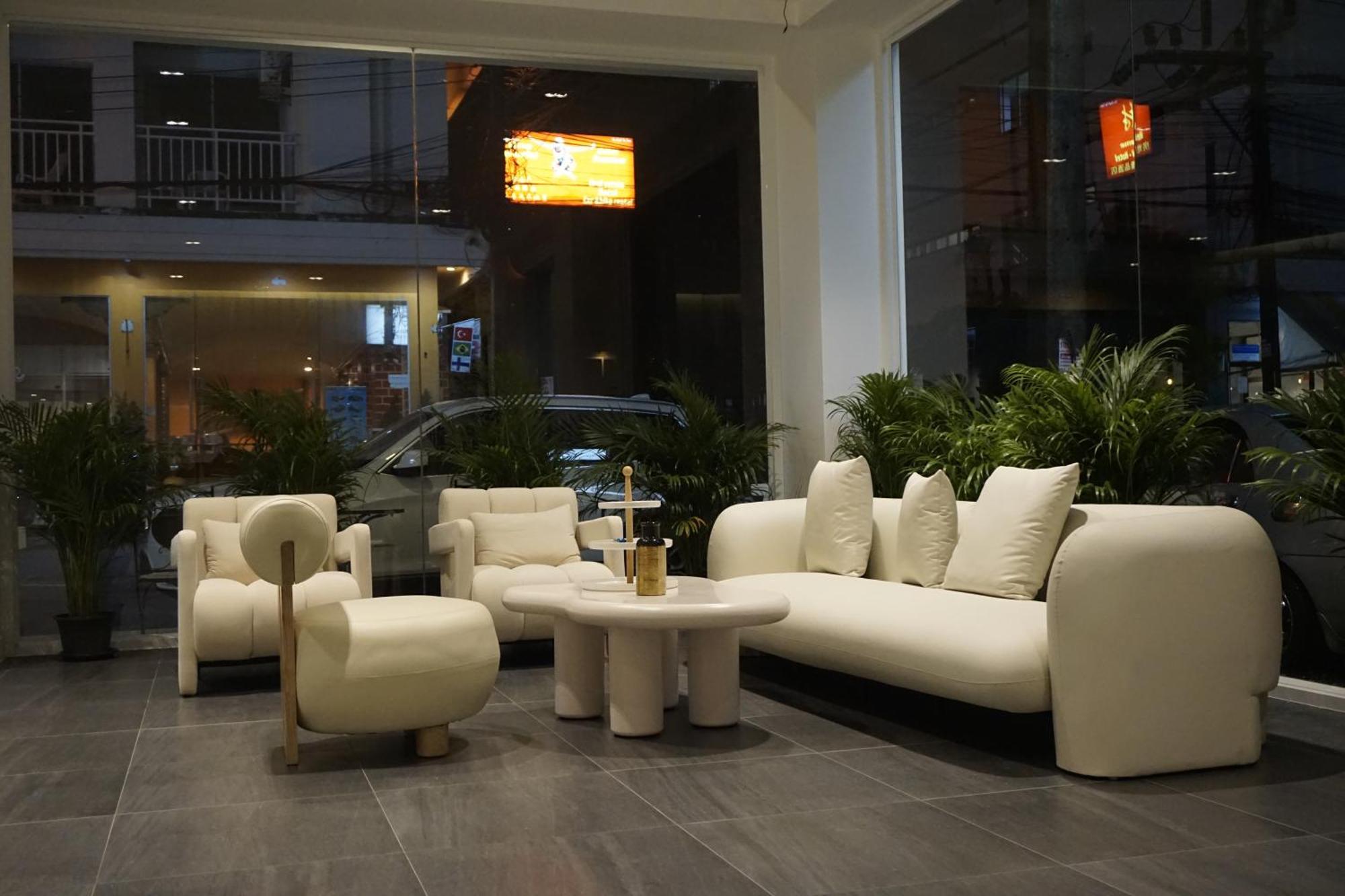 Blue Skyline Hotel Patong Экстерьер фото